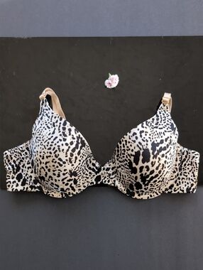 Jennifer Lopez Beige and Black Leopard Print T-Shirt Bra Size 38B